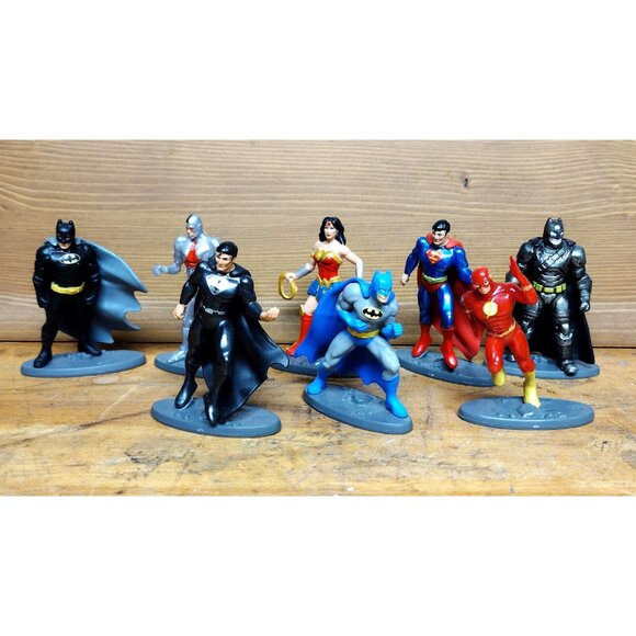 DC Comics Justice League Mini Figures Mattel Lot of 8 Flash Batman Wonder Woman - Picture 1 of 5